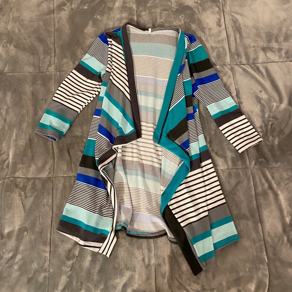 3/4 sleeve women’s cardigan size small- never worn